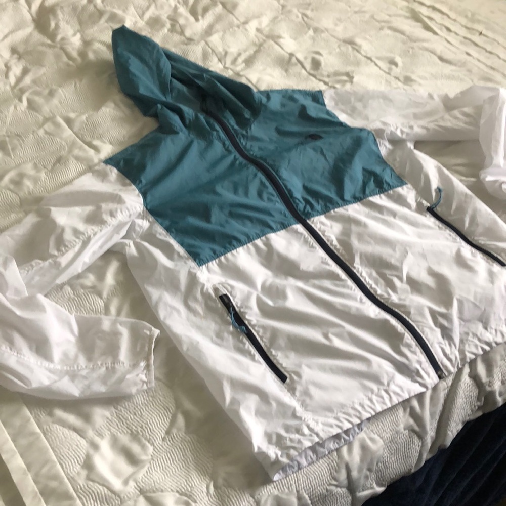 Northface windbreaker.